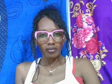 Ninie1a  live sex cam