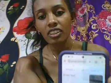 Ninie1a  live sex cam