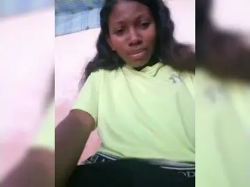 Princillah1  live sex cam