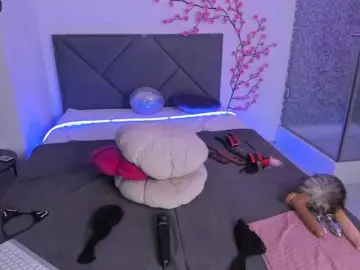 CassieEvans  live sex cam
