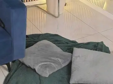 CurvyyVanessa  live sex cam