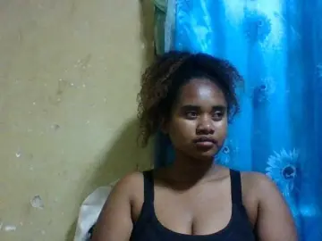 Marie121  live sex cam