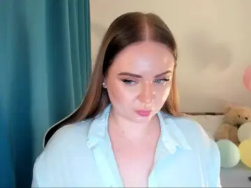 MishaLips  live sex cam