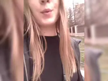 Vicctoria  live sex cam