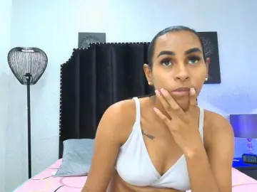 Aliciagandhii  live sex cam
