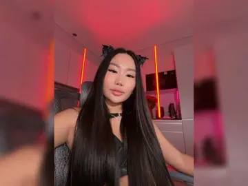 Kisadia  live sex cam