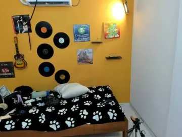 Lilithevil32  live sex cam