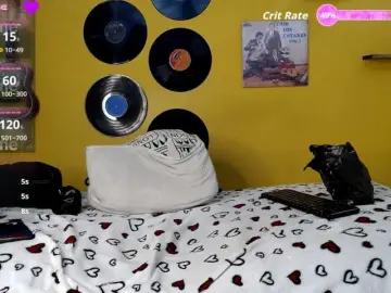 Lilithevil32  live sex cam