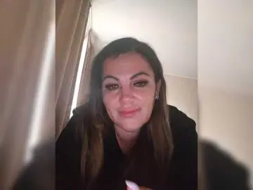 Miss-kiss-kiss  live sex cam