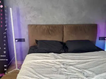 -Monic-  live sex cam