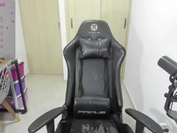 Andylovense  live sex cam