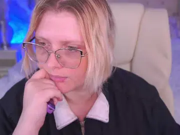 KiraKolobok  live sex cam