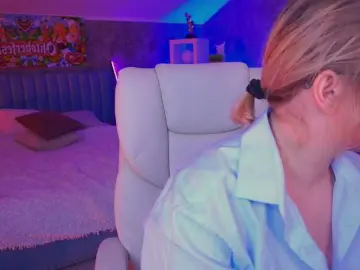 KiraKolobok  live sex cam