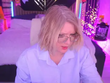 KiraKolobok  live sex cam