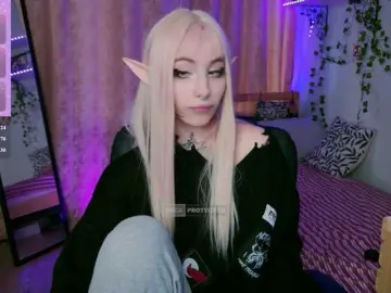 MoonMoo  live sex cam