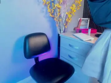 Scarlett-Moon  live sex cam