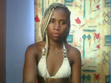 Sweet-lolah  live sex cam