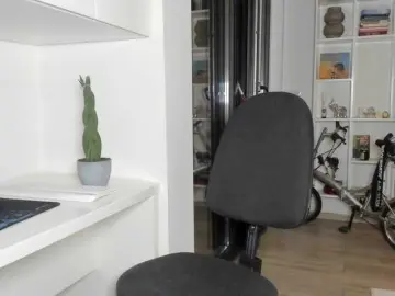 Bubble-gum122  live sex cam