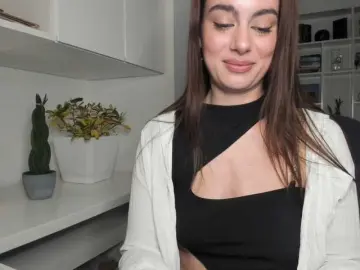 Bubble-gum122  live sex cam