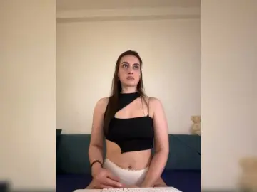 Bubble-gum122  live sex cam