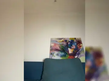 Bubble-gum122  live sex cam