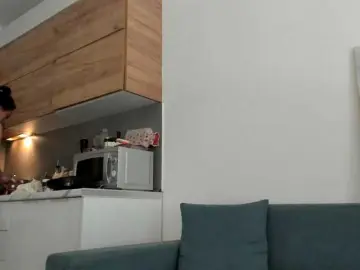 Bubble-gum122  live sex cam