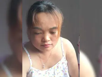 Lyna2k  live sex cam