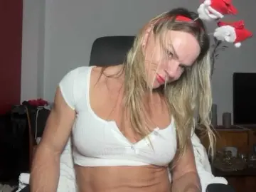 Nannyluvv  live sex cam