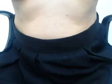 Lady-Young  live sex cam