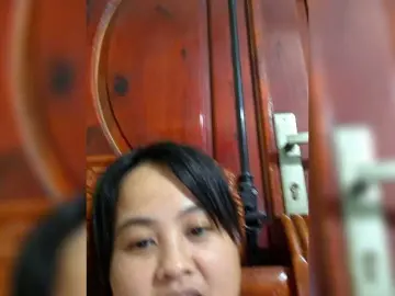 LaynaCin  live sex cam
