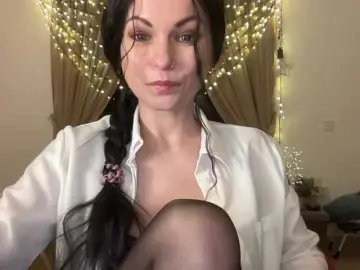 LilithNewdawn  live sex cam