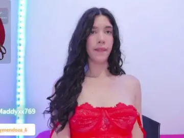 Maddyxx  live sex cam