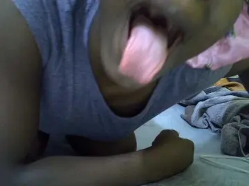 Sexyhanish  live sex cam