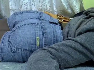 Sexyhanish  live sex cam