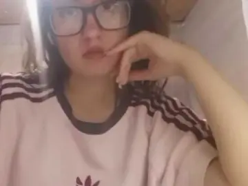 BeaHounchell  live sex cam