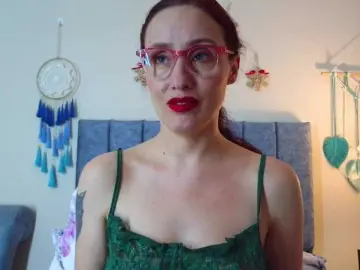 IberianMoonMK  live sex cam