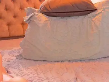 KeryHilson  live sex cam
