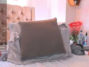 KeryHilson  live sex cam
