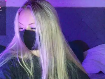 Victoria-  live sex cam