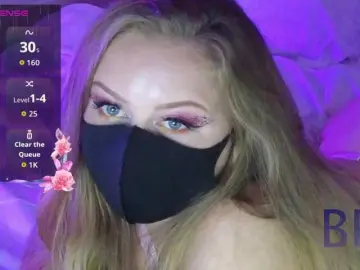 Victoria-  live sex cam