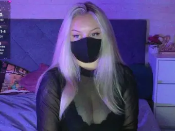 Victoria-  live sex cam