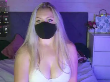 Victoria-  live sex cam
