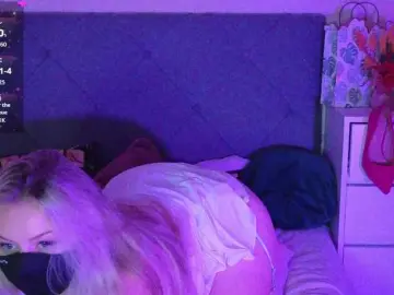 Victoria-  live sex cam