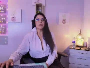 Zuzana21  live sex cam