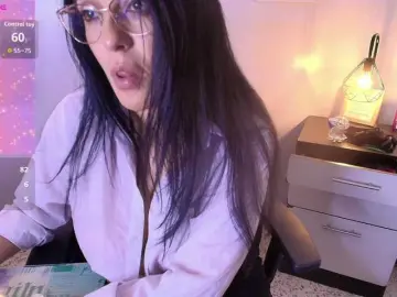 Zuzana21  live sex cam