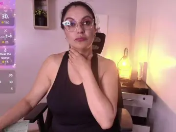 Zuzana21  live sex cam