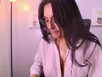 Zuzana21  live sex cam