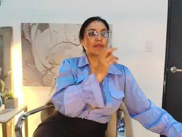 Zuzana21  live sex cam