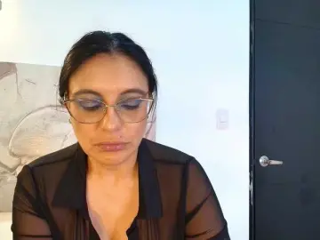 Zuzana21  live sex cam