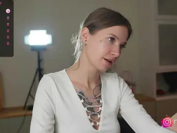 Mel-collins  live sex cam